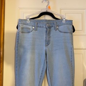 NWOT Light Wash Jeans